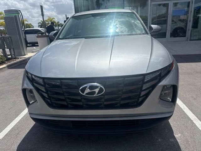 Used 2024 Hyundai Tucson SE FWD image 2