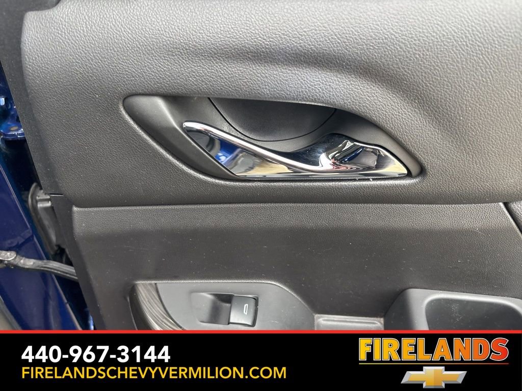 Used 2023 GMC Acadia SLT w/ Technology Package image 44