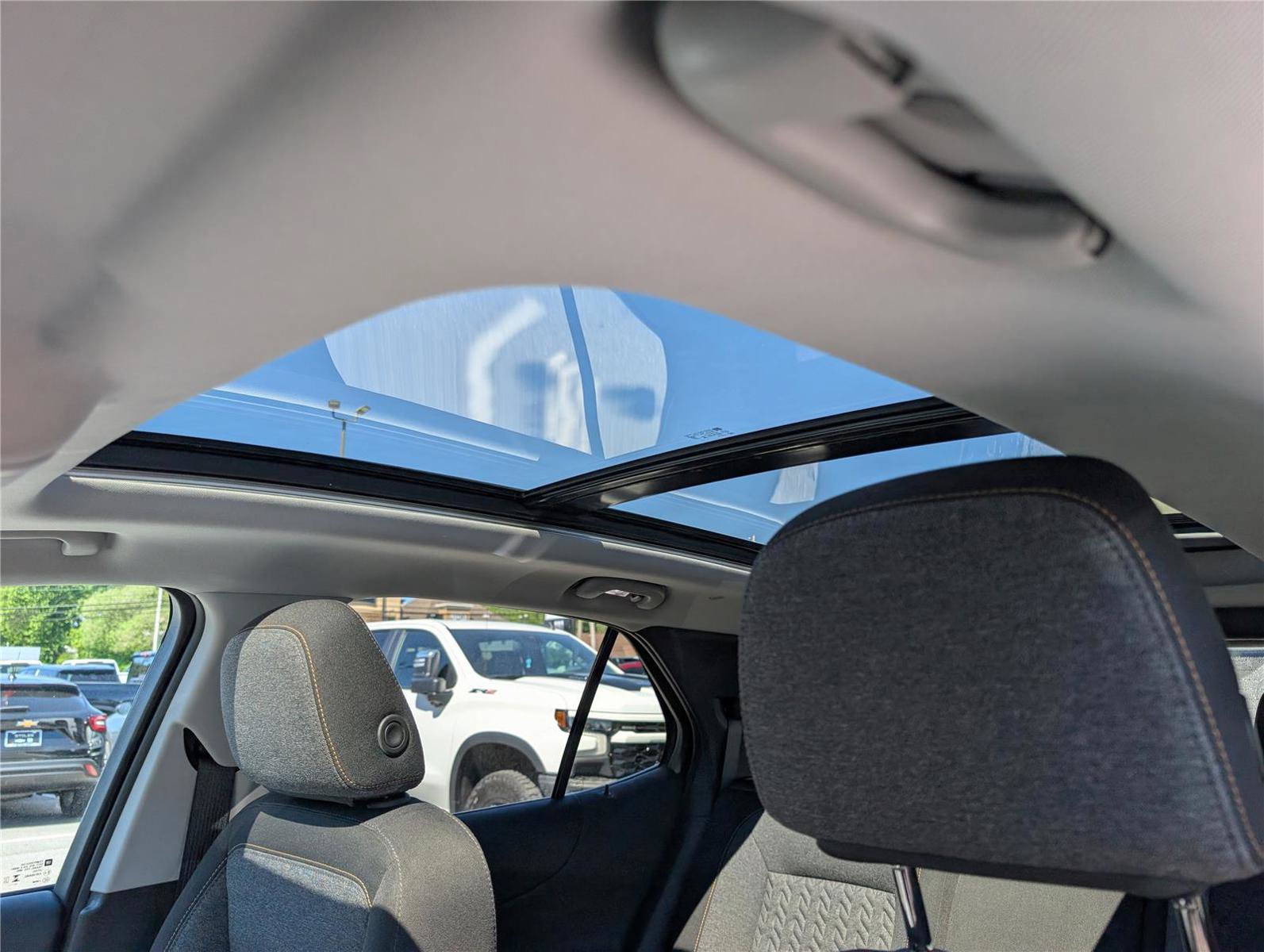 Used 2024 Chevrolet Equinox LT AWD/4WD image 31