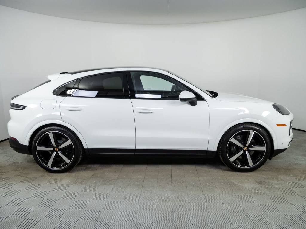 New 2026 Porsche Cayenne Coupe AWD/4WD image 28