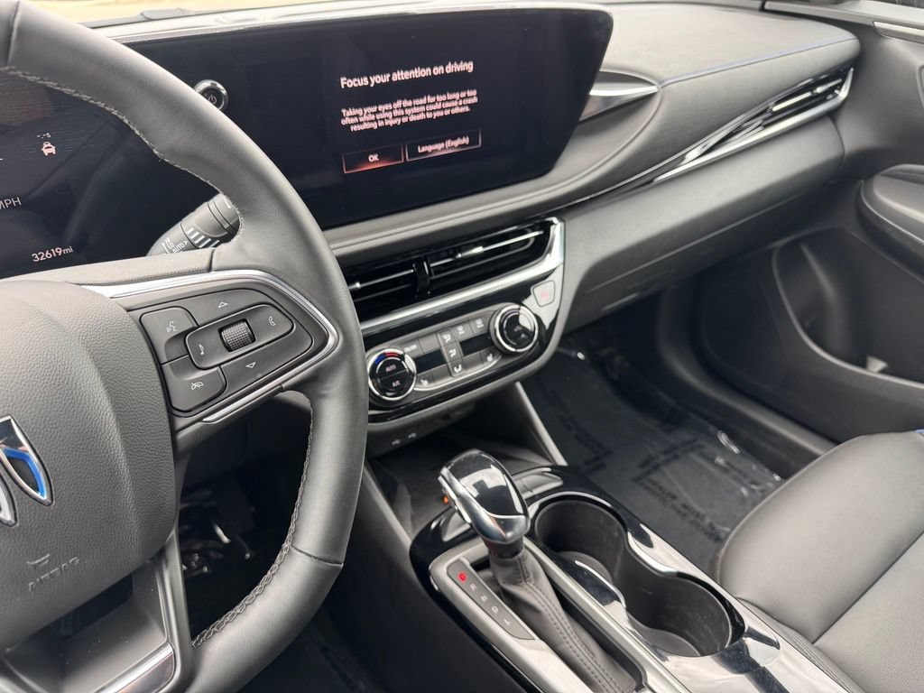 Used 2024 Buick Envista Sport Touring w/ Convenience I Package FWD image 20