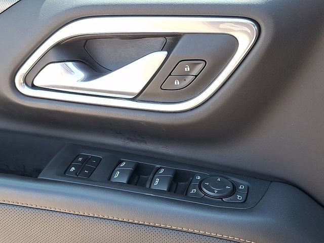 Used 2023 GMC Yukon AT4 w/ AT4 Premium Plus Package image 22