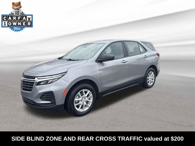 Used 2023 Chevrolet Equinox LS image 3