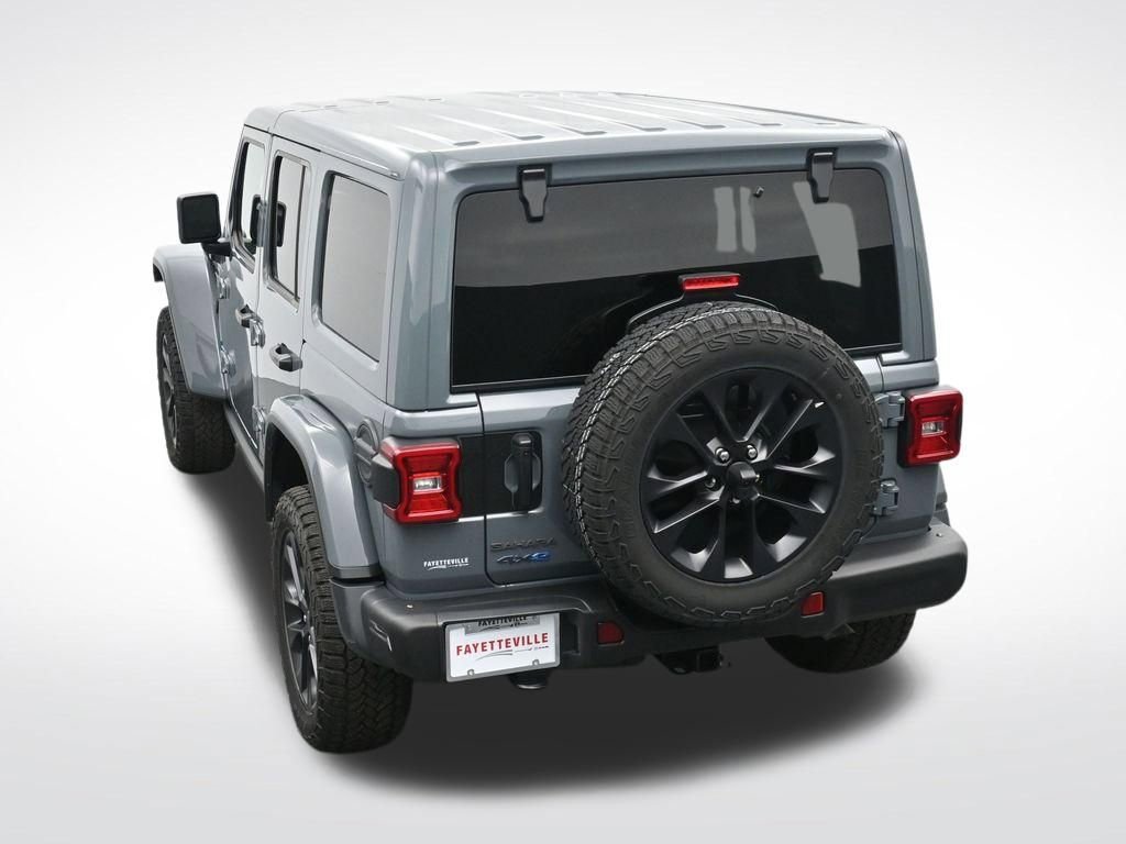 Used 2025 Jeep Wrangler Sahara 4xe image 28