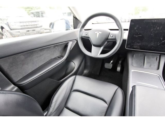 Used 2022 Tesla Model Y Long Range image 7