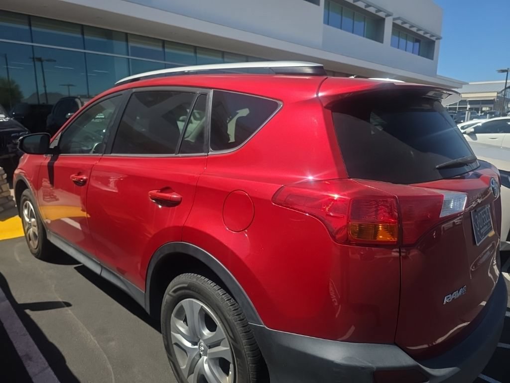 Used 2013 Toyota RAV4 LE AWD/4WD image 3