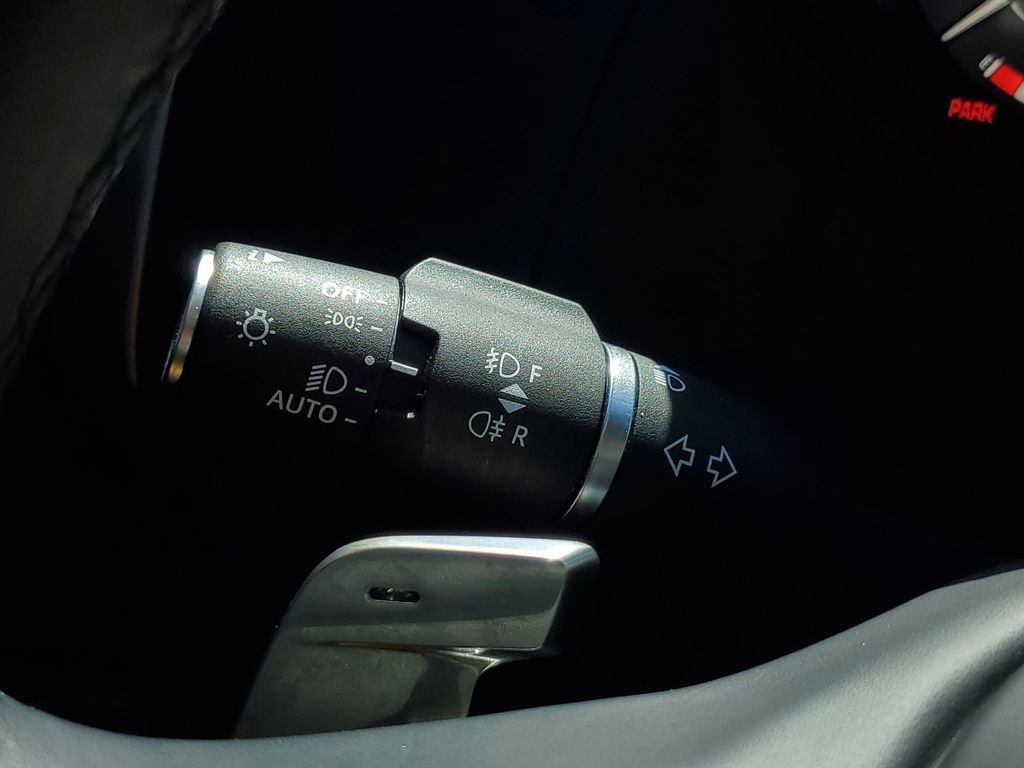 Used 2025 Land Rover Range Rover Long Wheelbase Autobiography image 17