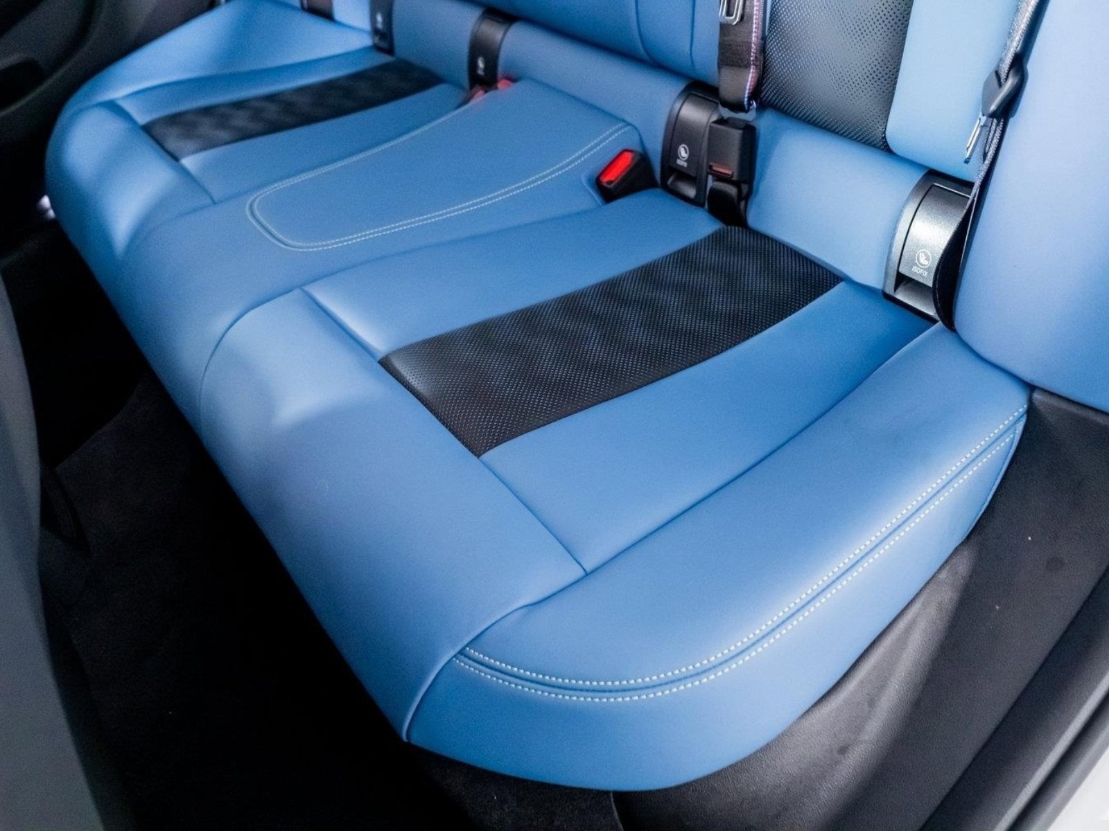 Used 2026 BMW M3 Competition image 36