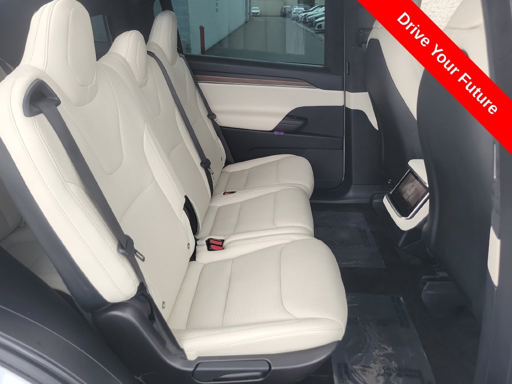 Used 2023 Tesla Model X AWD/4WD image 18