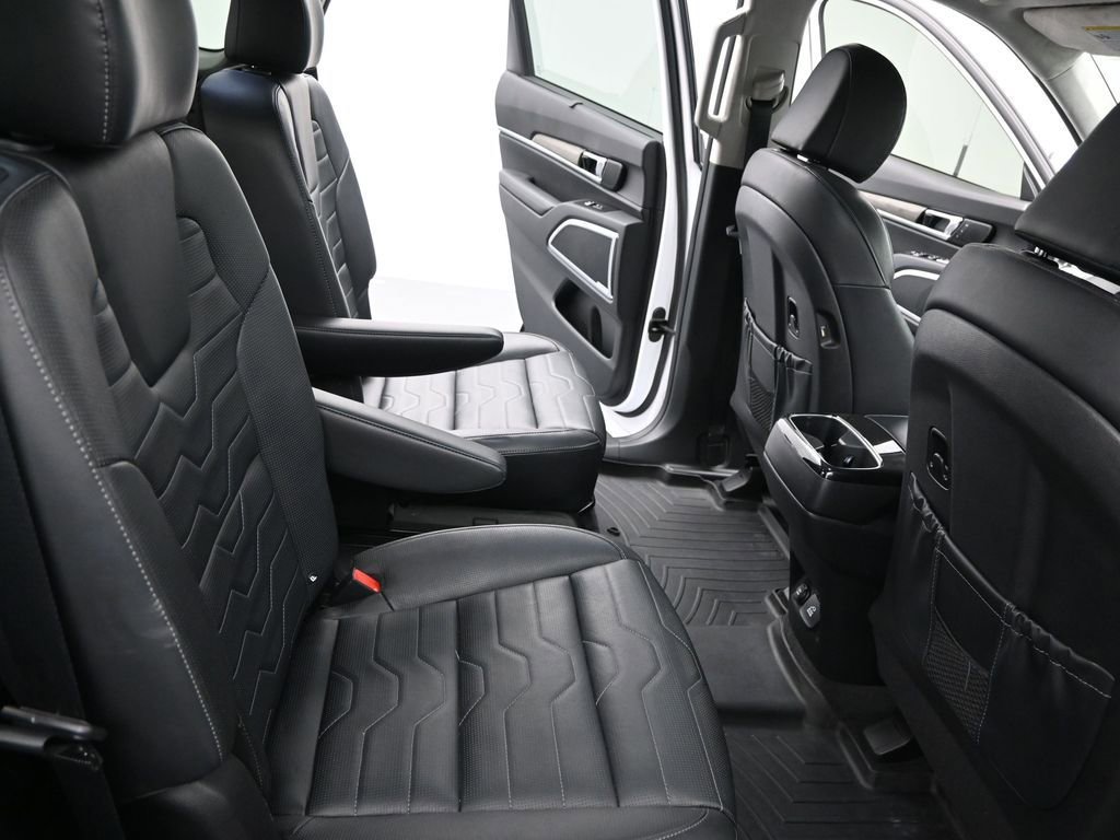Used 2022 Kia Telluride SX w/ SX Prestige Package image 13
