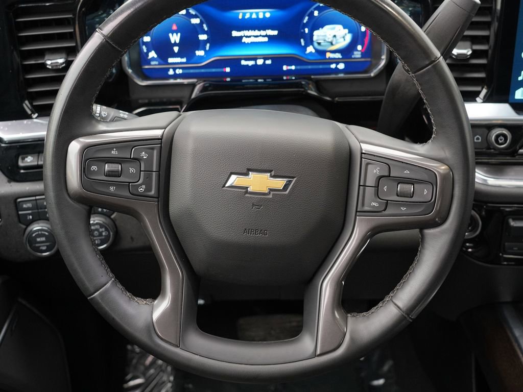 Used 2025 Chevrolet Silverado 3500 High Country w/ High Country Premium Package AWD/4WD image 25