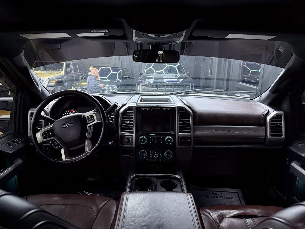 Used 2017 Ford F250 Platinum w/ Platinum Ultimate Package image 20