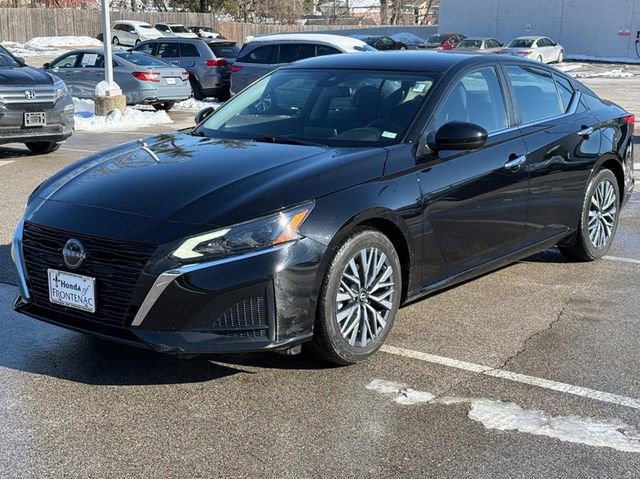 Used 2023 Nissan Altima 2.5 SV image 8