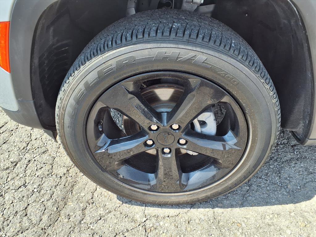 Used 2024 Jeep Grand Cherokee Altitude image 17