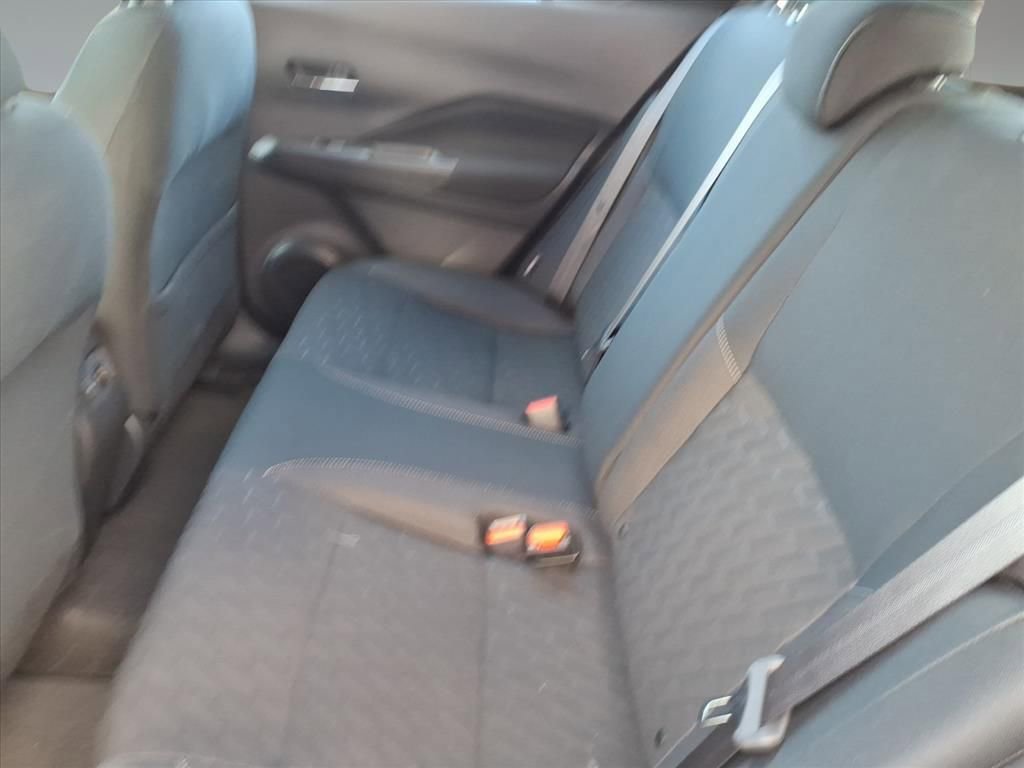 Used 2024 Nissan Kicks SV image 26