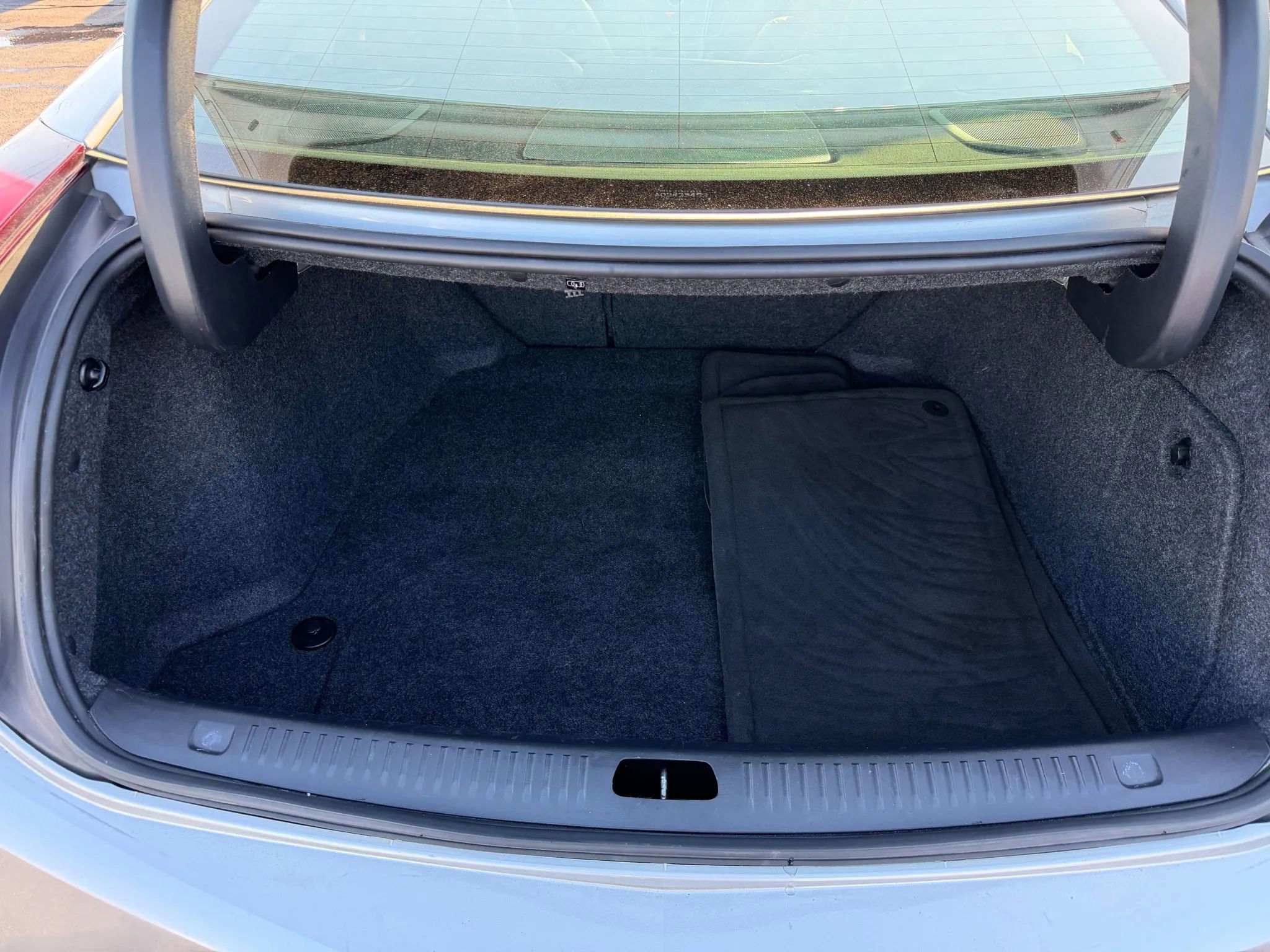 Used 2011 Cadillac CTS Premium image 34