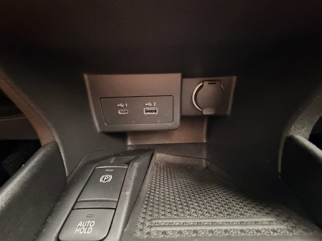 Used 2021 Nissan Kicks SV FWD image 20