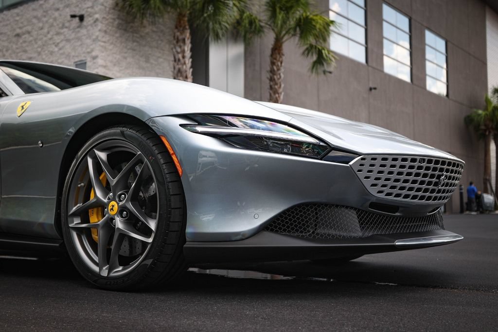 Certified 2022 Ferrari Roma RWD image 9