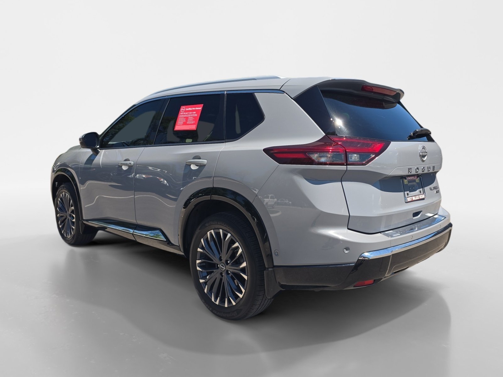 Certified 2024 Nissan Rogue Platinum w/ Platinum Premium Package AWD/4WD image 3