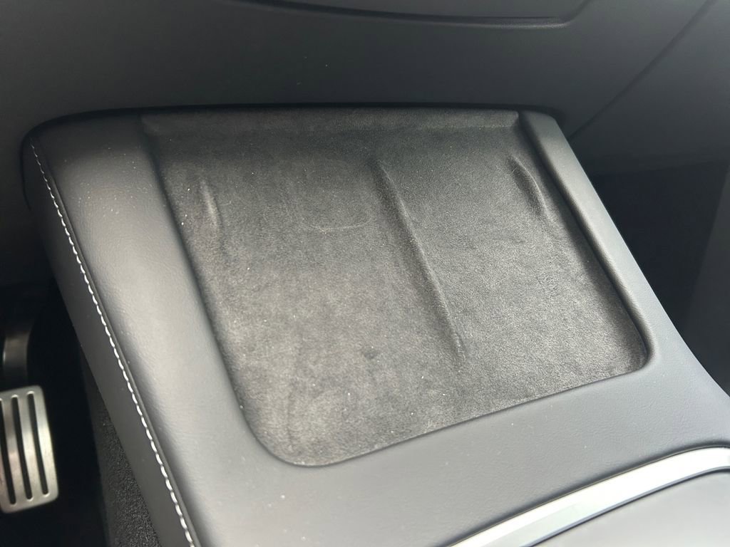 Used 2025 Tesla Model Y Performance image 36