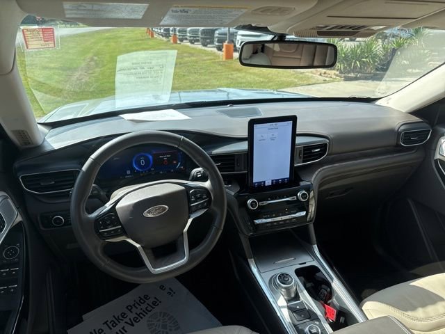 Used 2023 Ford Explorer Platinum w/ Technology Package image 9