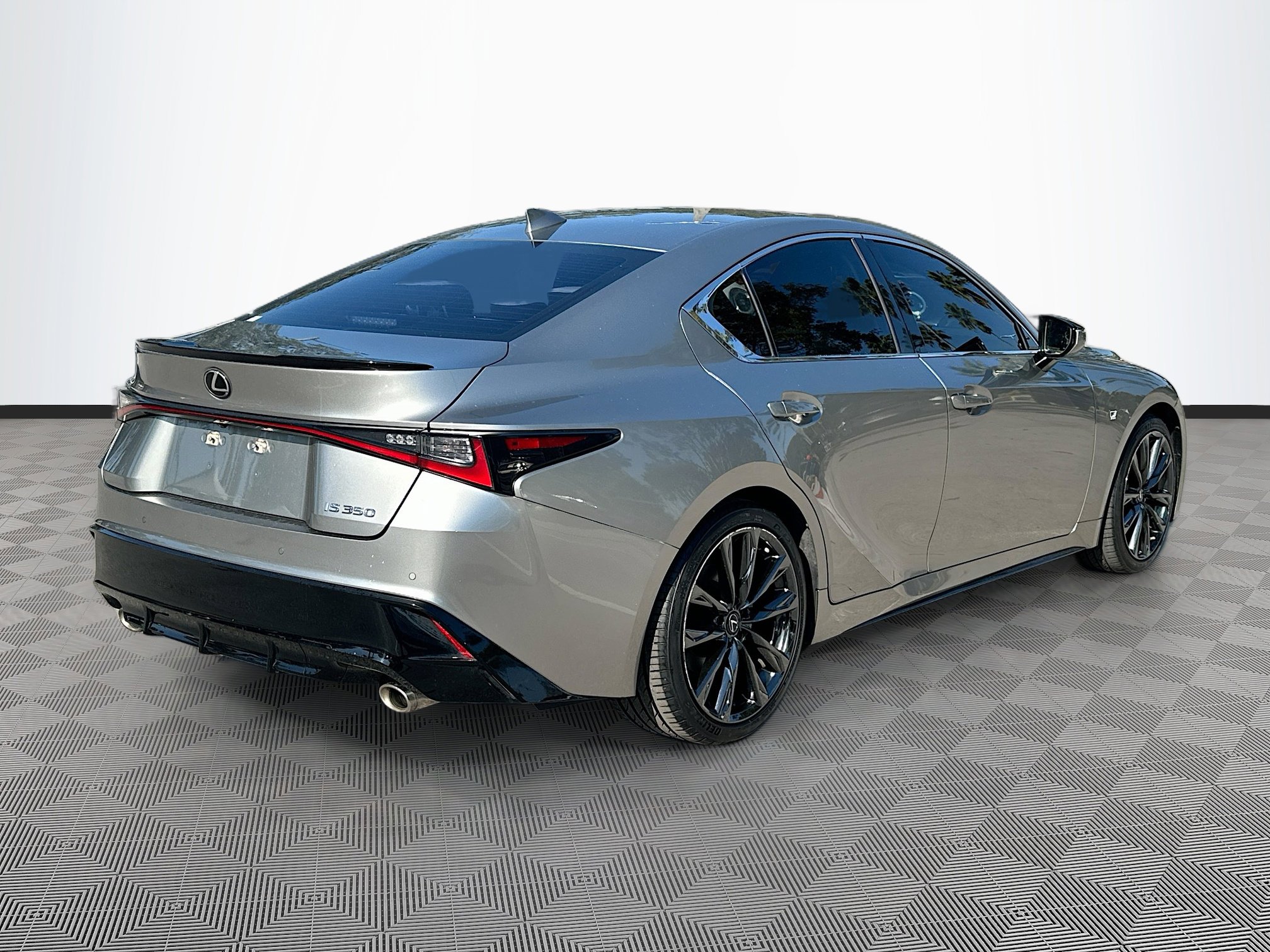 Used 2022 Lexus IS 350 F Sport image 7