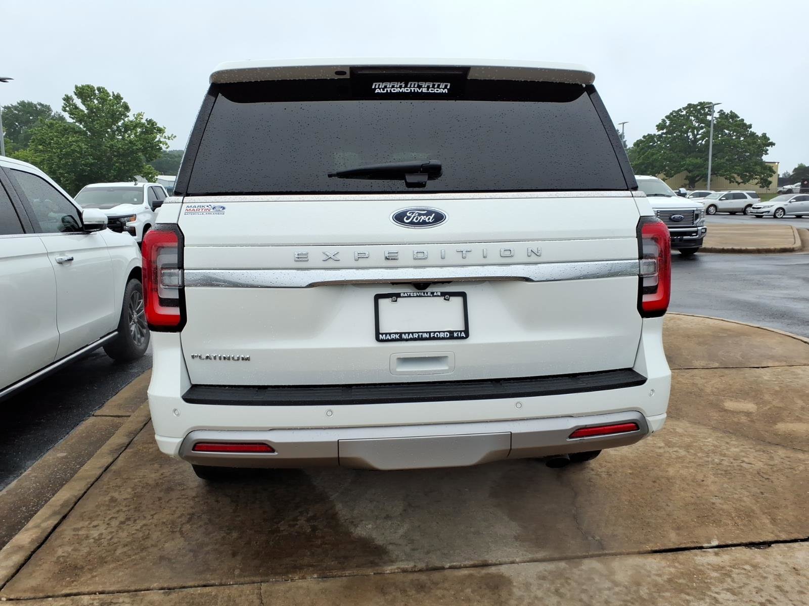 Used 2022 Ford Expedition Platinum AWD/4WD image 4