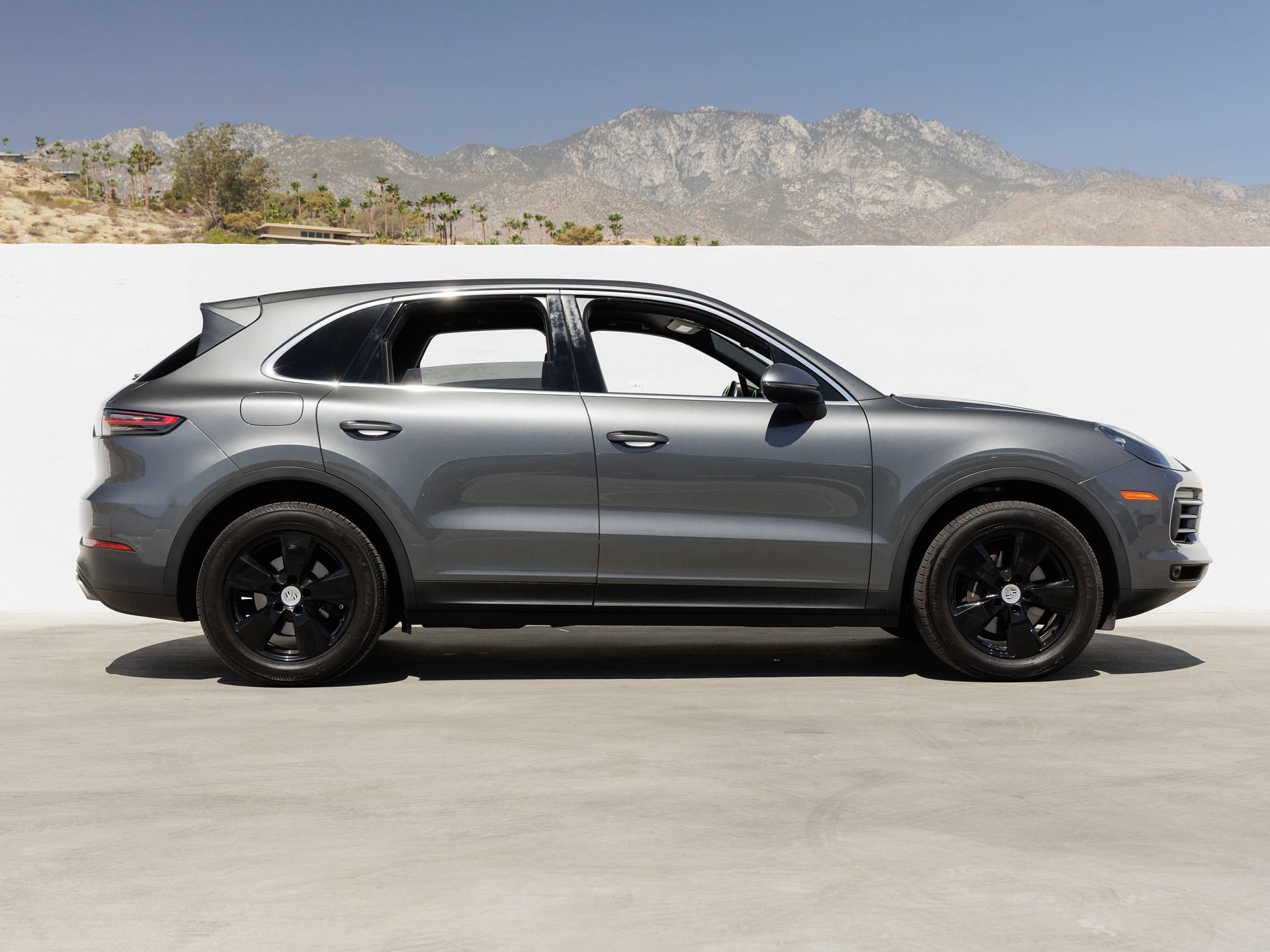 Certified 2020 Porsche Cayenne AWD/4WD image 8