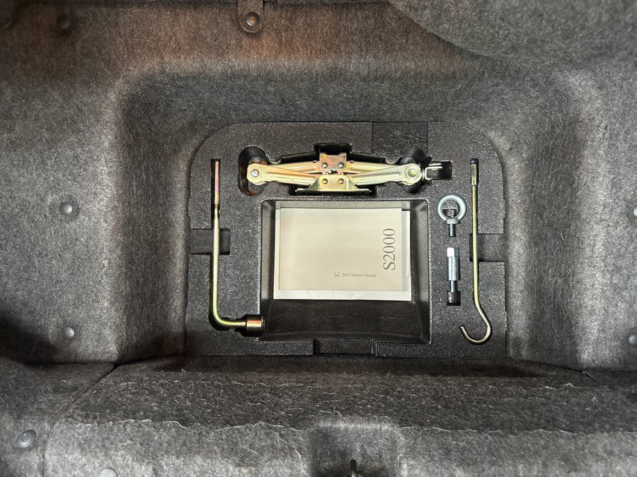 Used 2001 Honda S2000 image 21