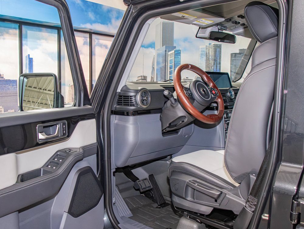 Used 2025 INEOS Grenadier Station Wagon AWD/4WD image 13