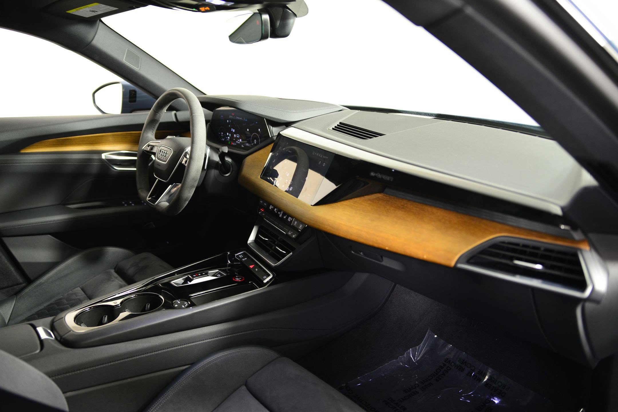 Certified 2023 Audi e-tron GT Premium Plus image 20