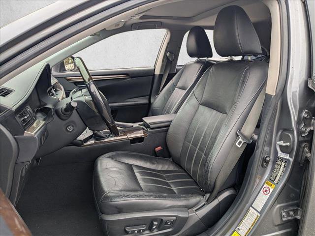 Used 2016 Lexus ES 350 w/ Luxury Package w/Wood Trim FWD image 11