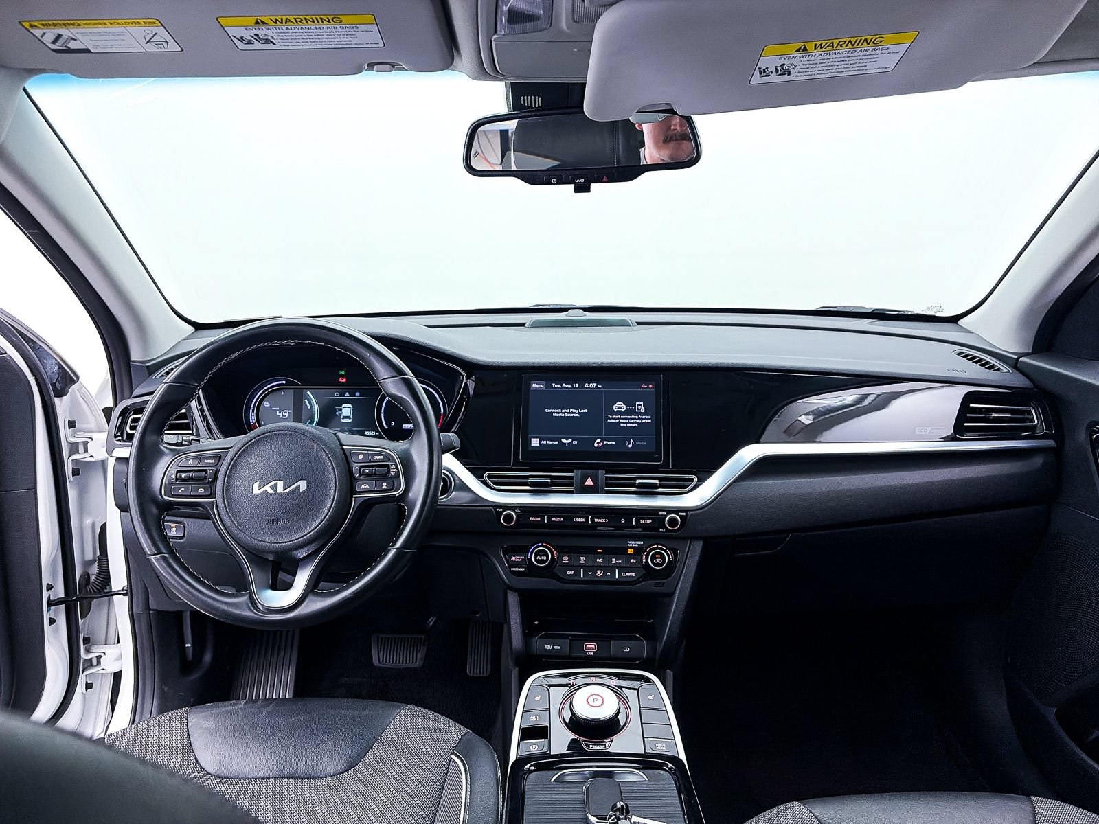 Certified 2022 Kia Niro EX FWD image 19