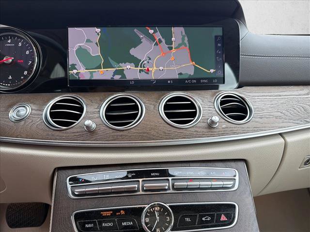 Used 2018 Mercedes-Benz E 300 4MATIC image 19