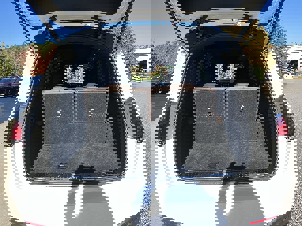 Used 2023 Mercedes-Benz GLS 450 4MATIC image 37