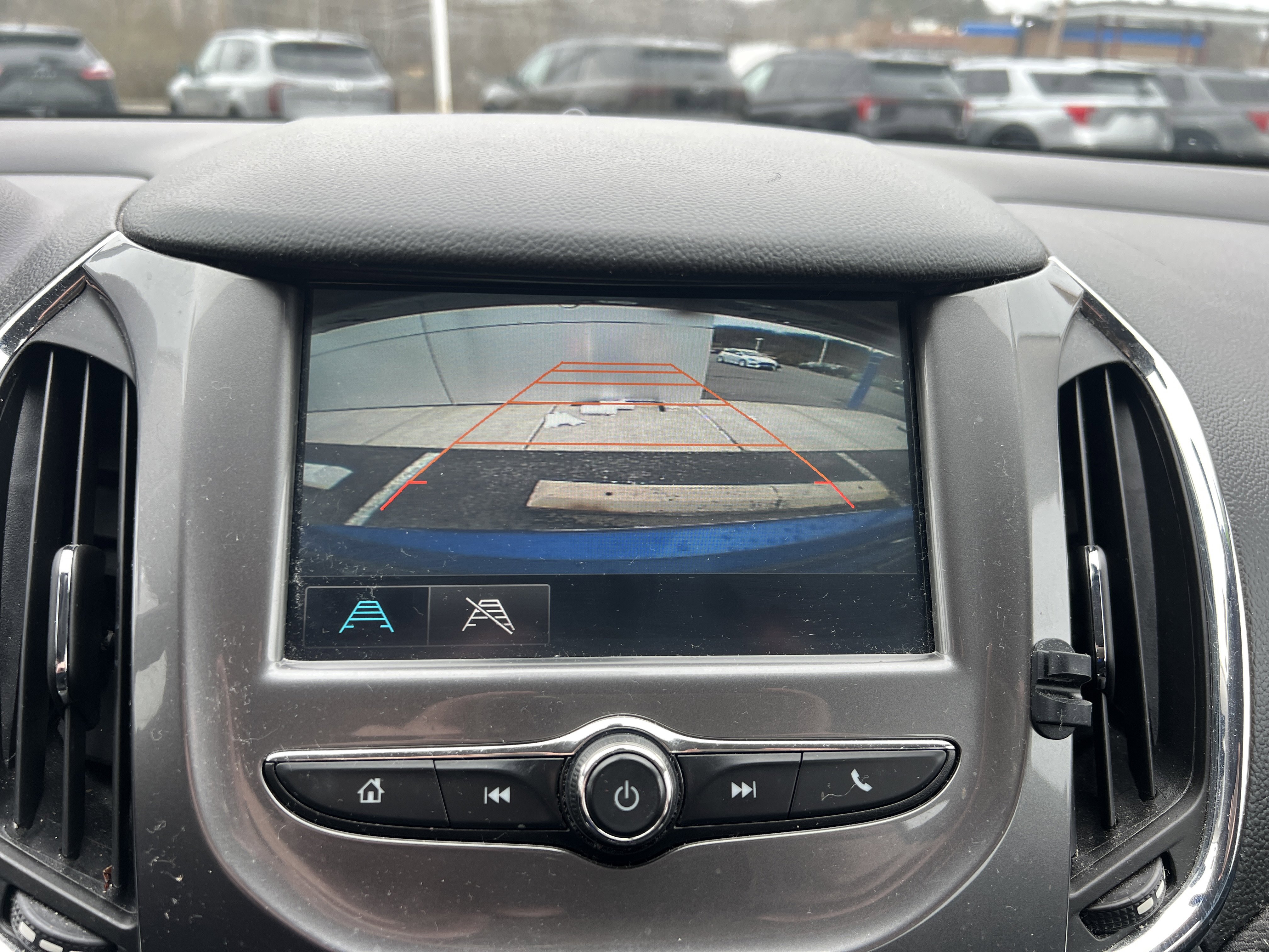 Used 2017 Chevrolet Cruze LT w/ Convenience Package image 24