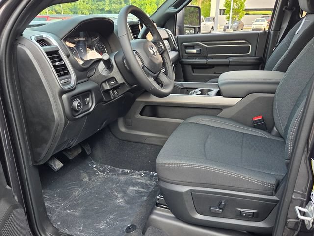 New 2026 RAM 3500 Big Horn AWD/4WD image 14
