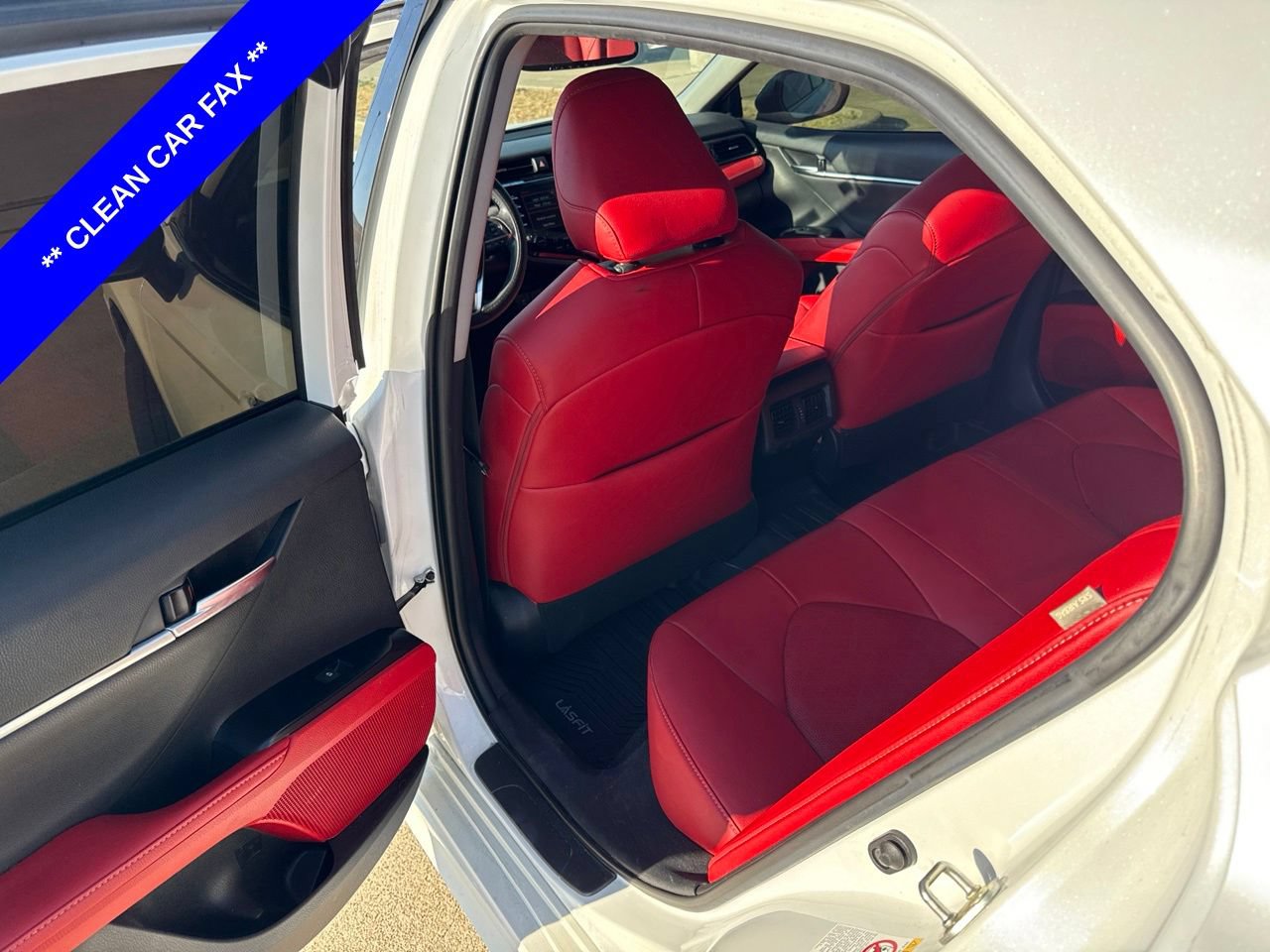 Used 2019 Toyota Camry XSE FWD image 7