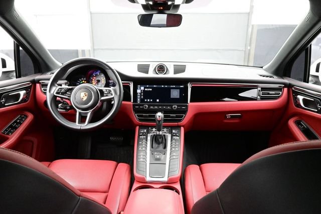 Certified 2021 Porsche Macan S AWD/4WD image 19