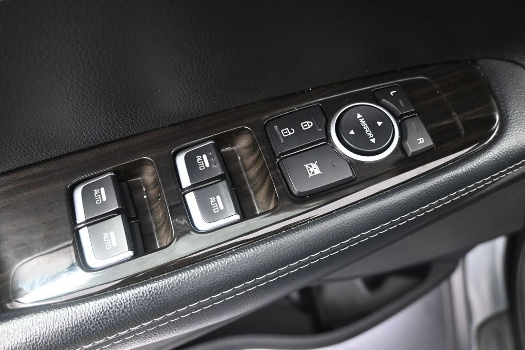 Used 2020 Kia Sorento FWD V6 image 10
