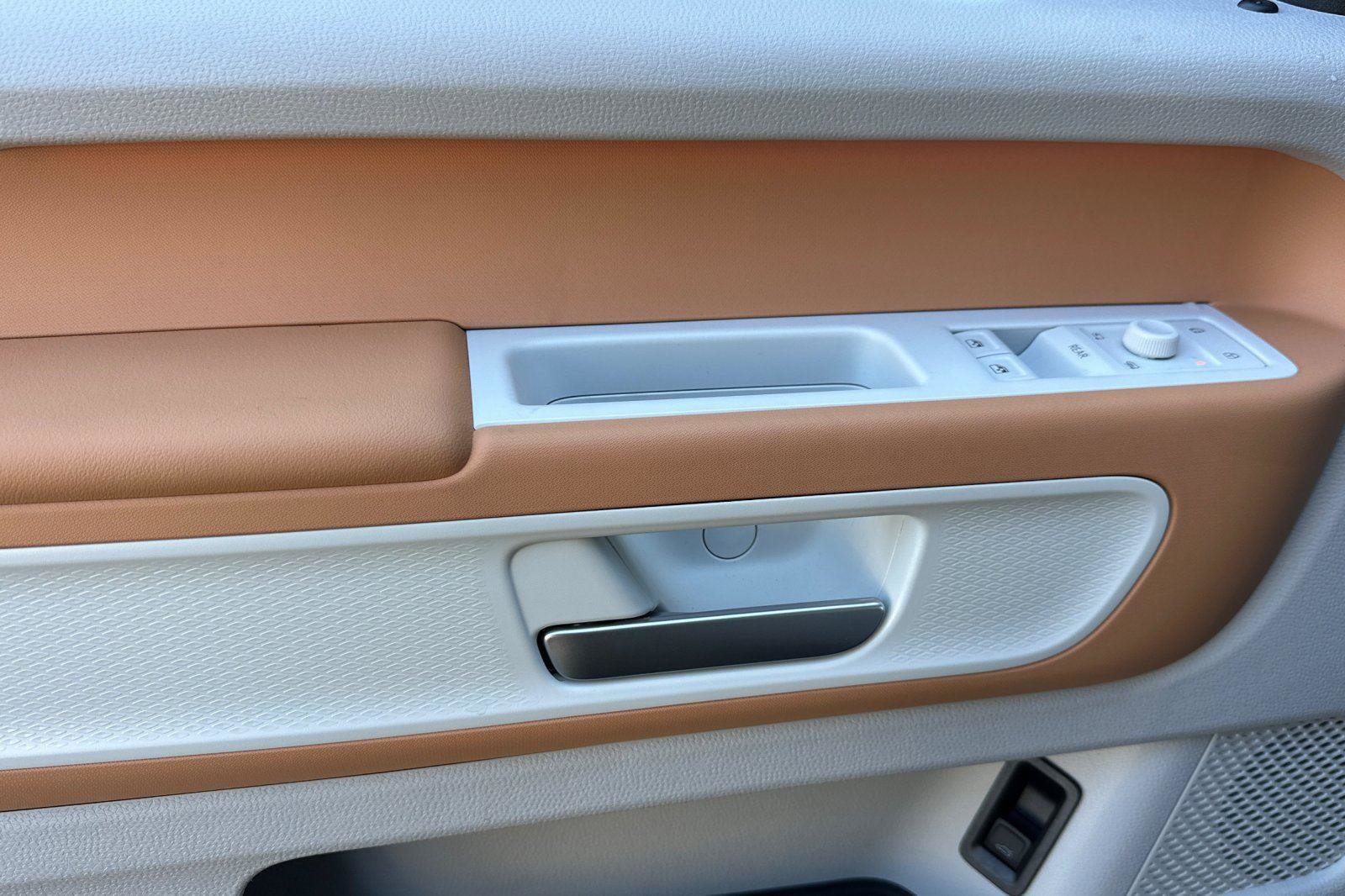 New 2025 Volkswagen ID. Buzz 1st Edition image 10