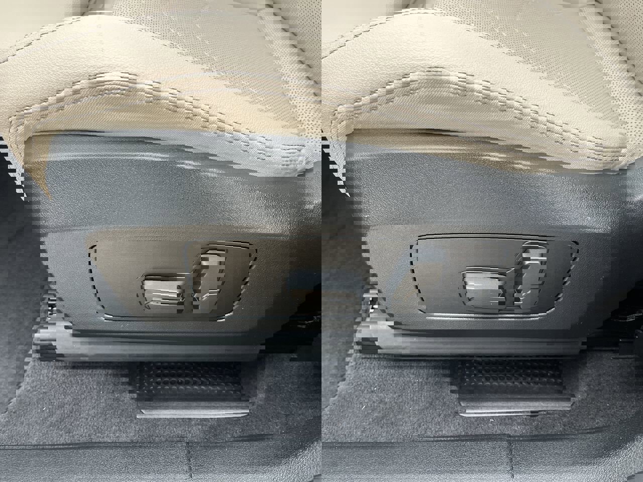 Certified 2023 BMW X1 xDrive28i w/ M Sport Package image 15