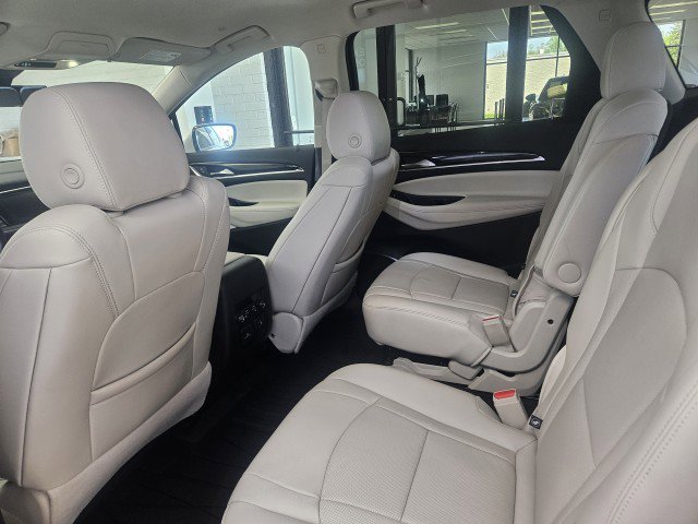 Used 2022 Buick Enclave Premium w/ Surround and Sites Package AWD/4WD image 9