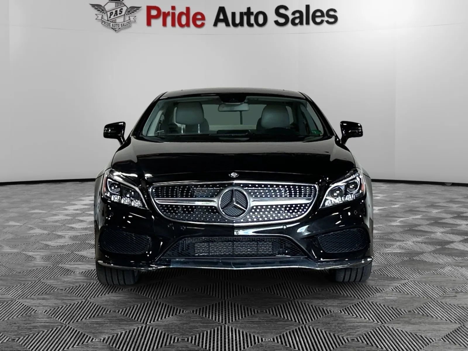 Used 2016 Mercedes-Benz CLS 550 4MATIC image 2