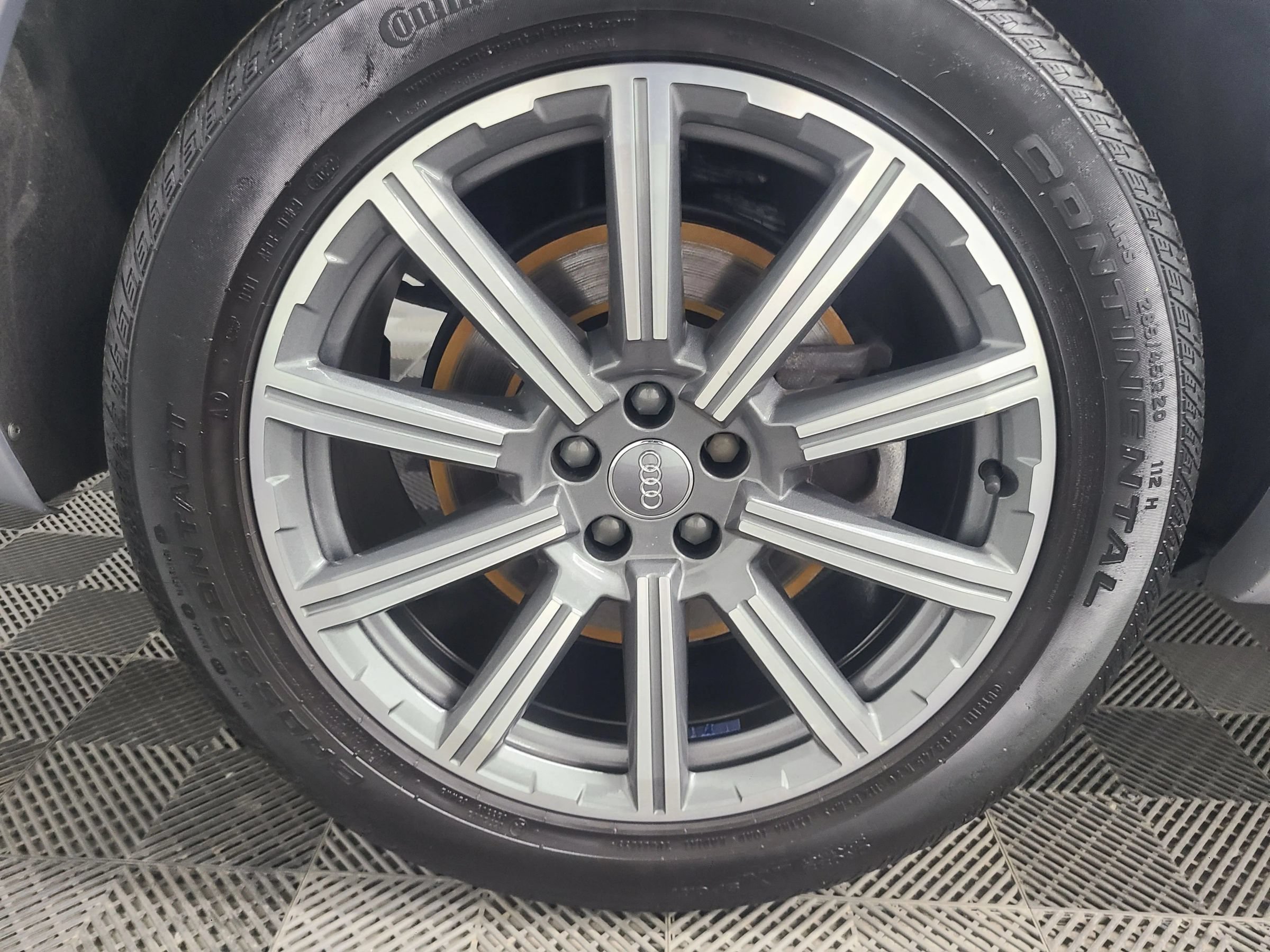Used 2019 Audi Q7 3.0T Premium w/ Convenience Package AWD/4WD image 16