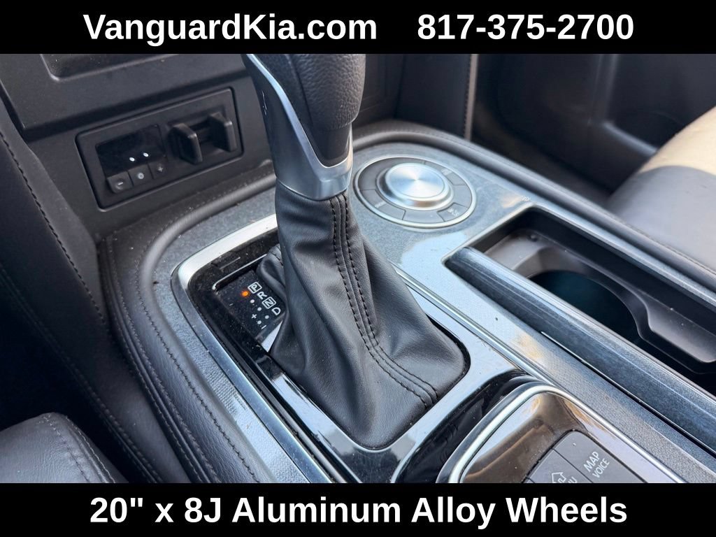 Used 2022 Nissan Armada SV w/ SV Appearance Package RWD image 24