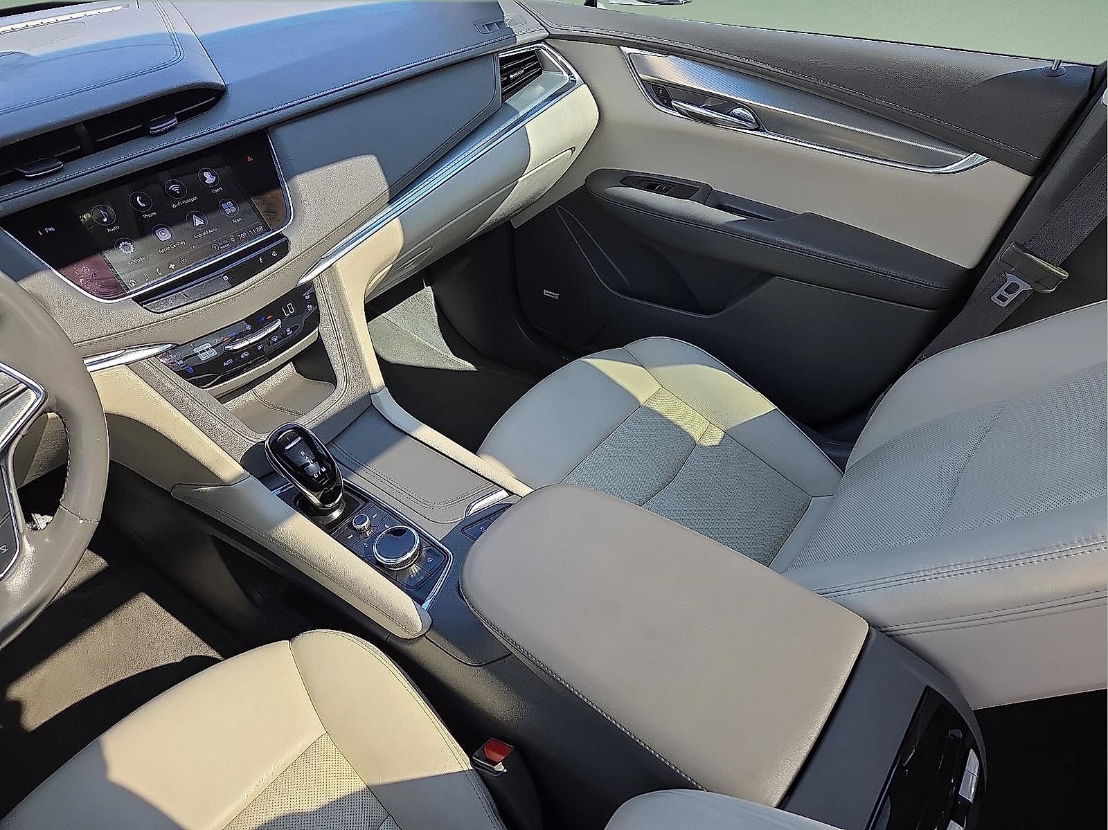 Certified 2021 Cadillac XT5 Premium Luxury image 12