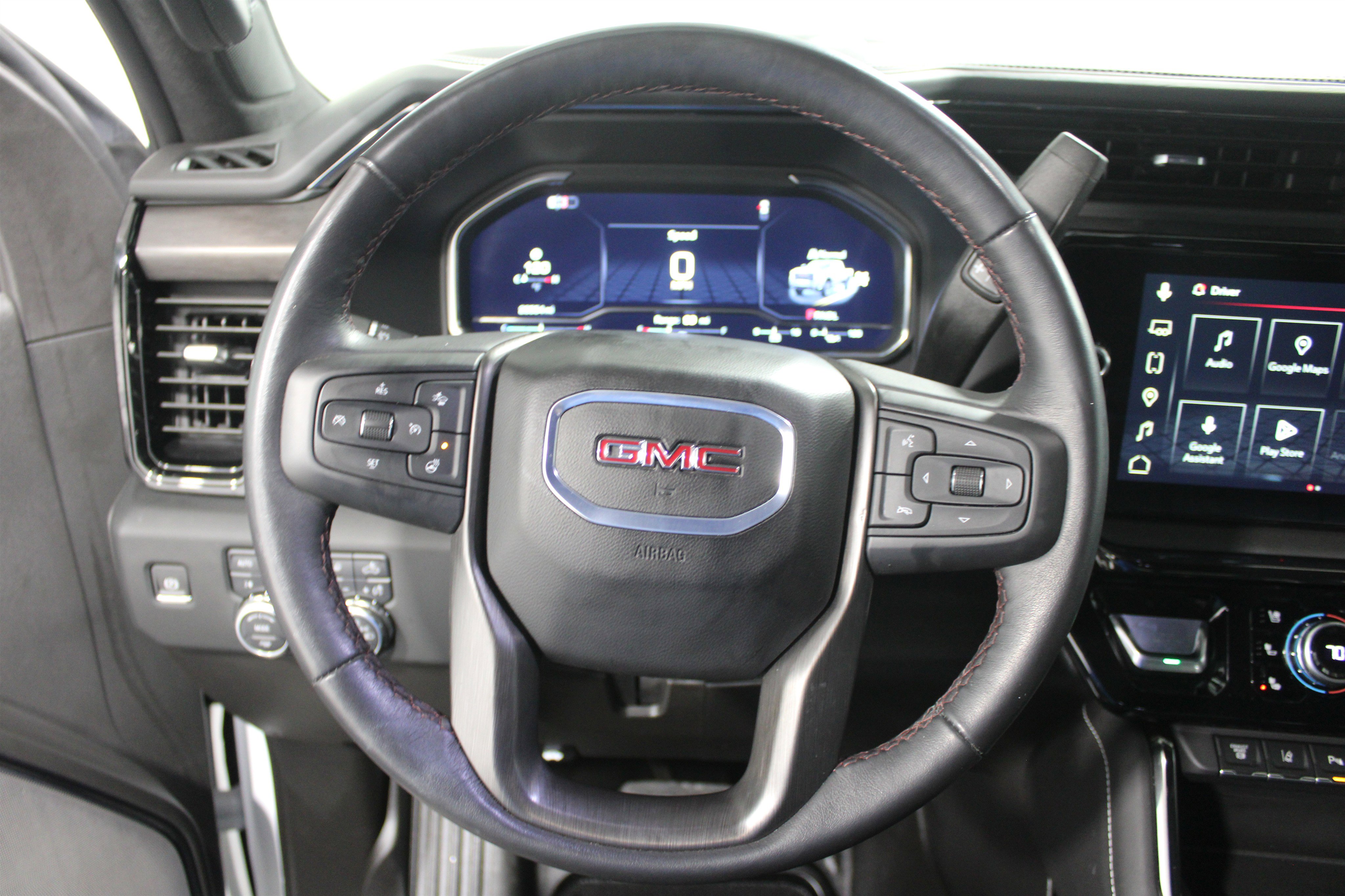 Used 2024 GMC Sierra 2500 AT4X AWD/4WD image 9