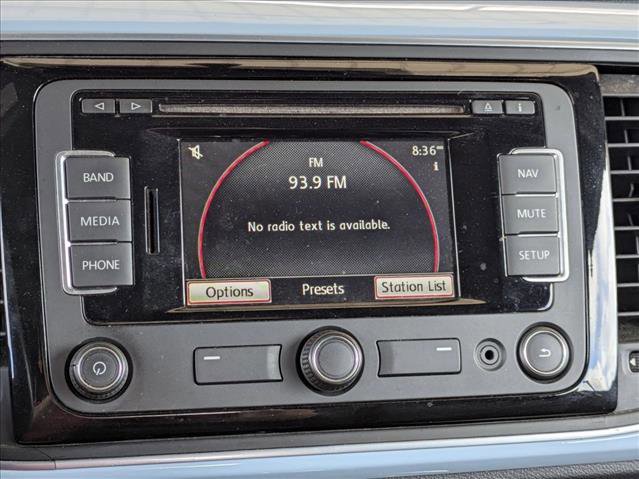 Used 2015 Volkswagen Beetle 1.8T image 10