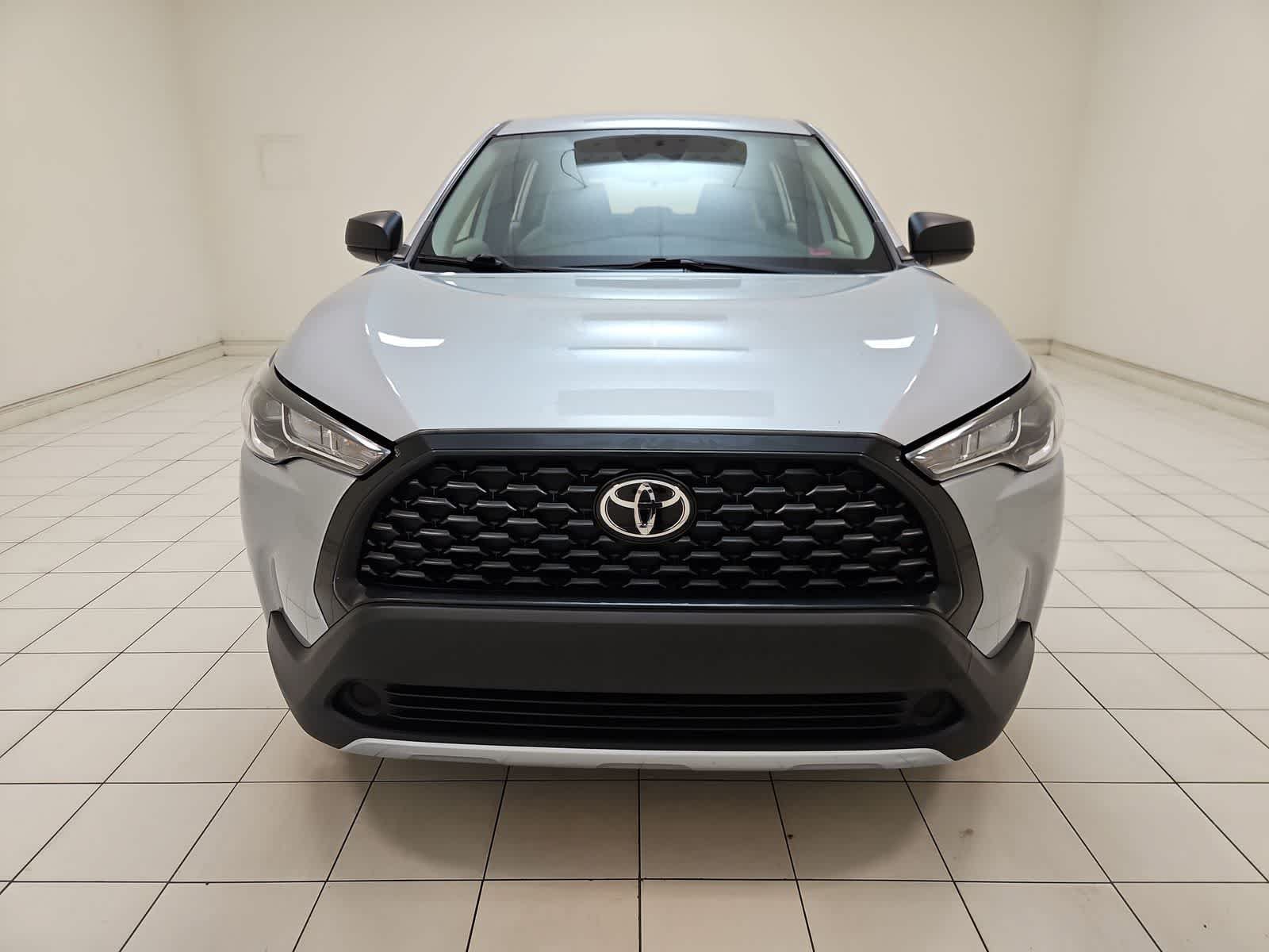 Used 2024 Toyota Corolla Cross L FWD image 21